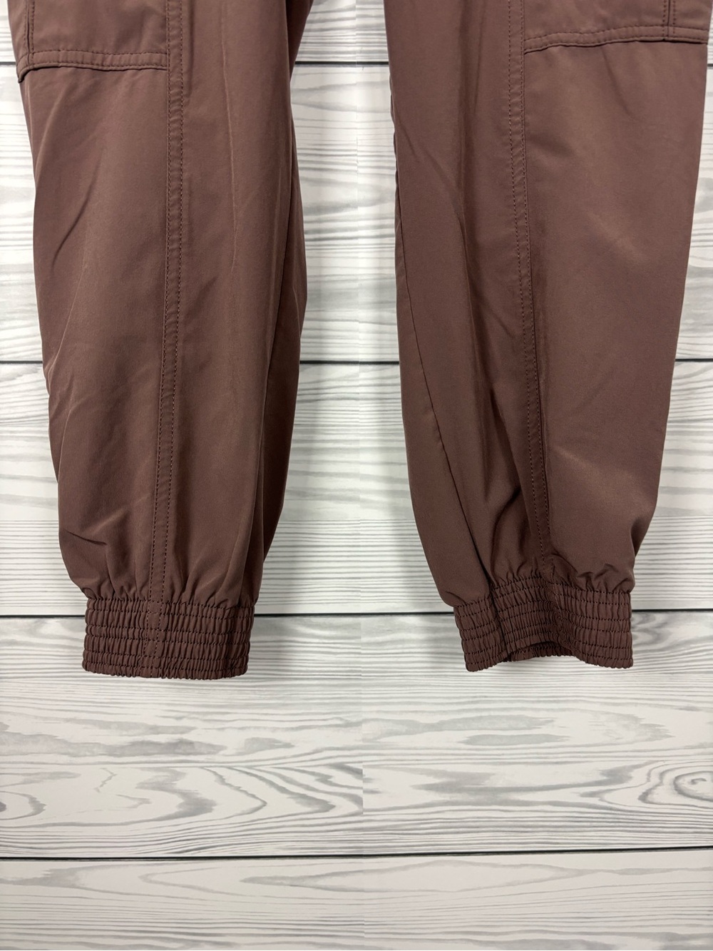 Athleta Chelsea Utility Performance Jogger Brown Size 6 - Picture 5 of 11